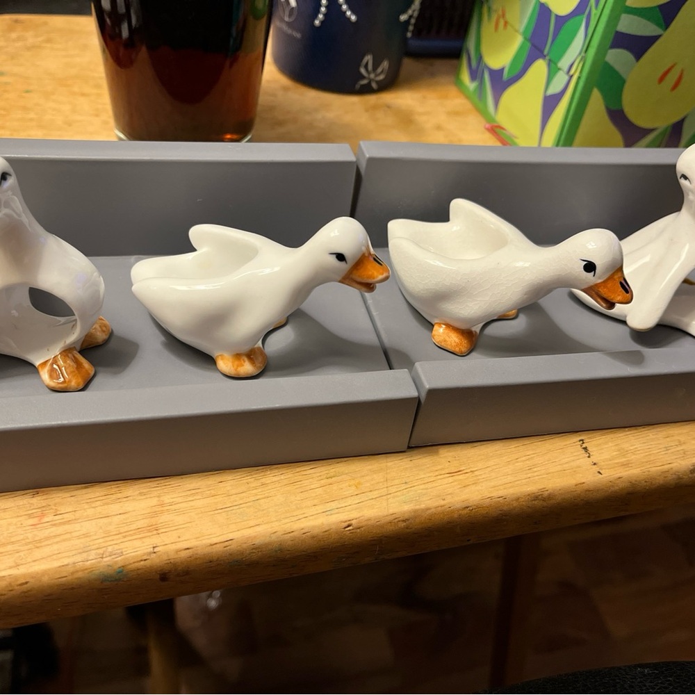 White Ceramic Duck Napkin Holders - Set of 4. Excellent Condition. Vintage